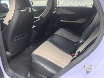 2023 BYD Dolphin с пробегом 42 000 км