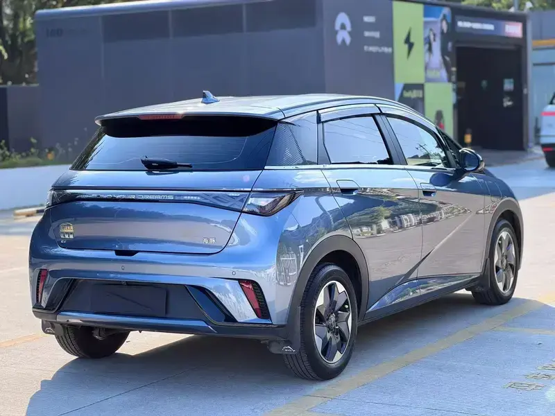 2025 BYD Dolphin с пробегом 8 700 км