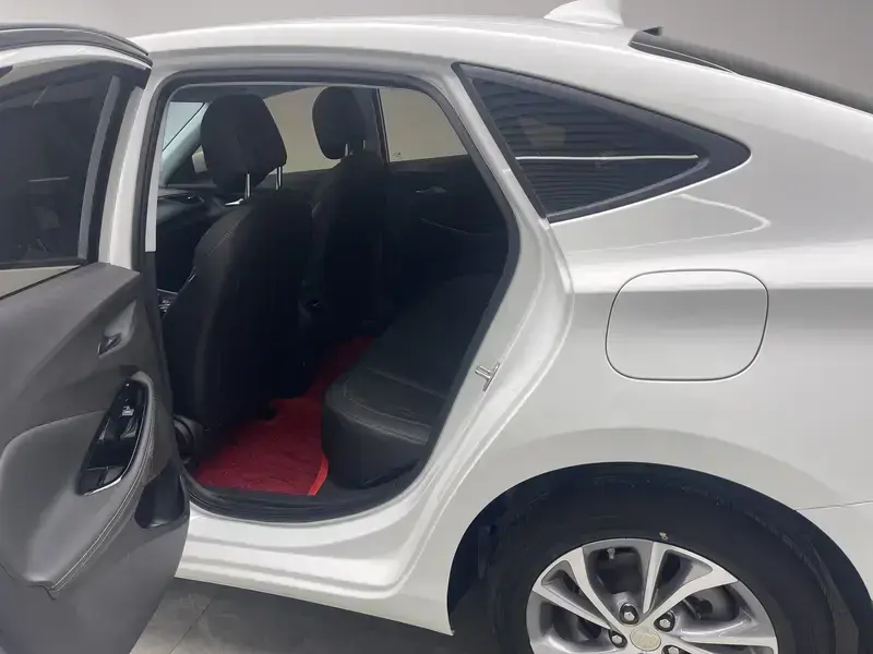 2023 Buick Verano с пробегом 10 600 км