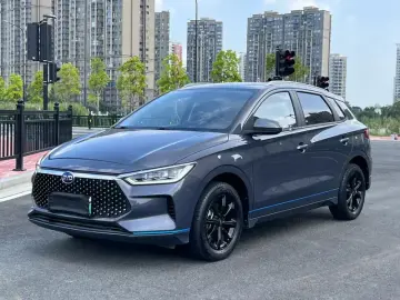 BYD E2