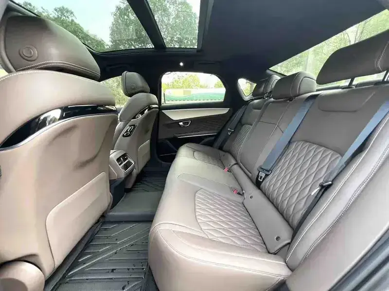 2024 BYD Han с пробегом 20 000 км