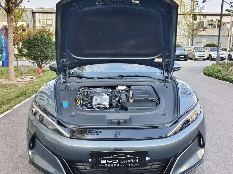 2025 BYD Han L с пробегом 15 000 км