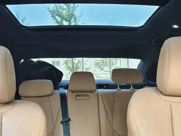 2025 BYD Han L с пробегом 15 000 км