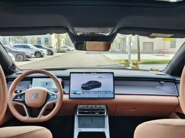 2025 BYD Han L с пробегом 15 000 км