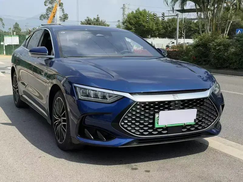 2023 BYD Han с пробегом 30 000 км