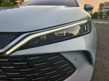 2025 BYD Qin L с пробегом 11 000 км