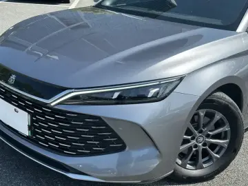 2024 BYD Qin L с пробегом 43 000 км