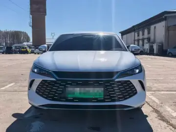 2025 BYD Qin L с пробегом 20 000 км
