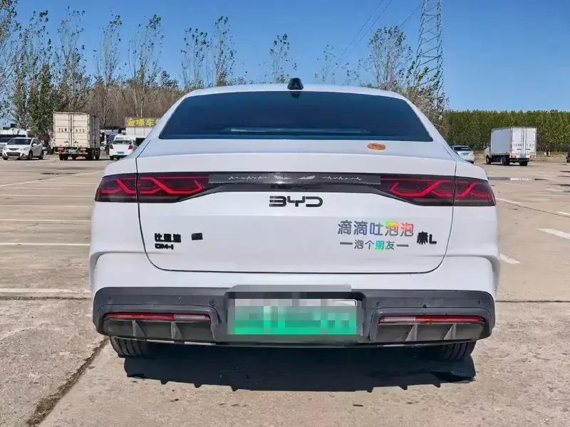 2025 BYD Qin L с пробегом 20 000 км