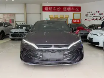 2025 BYD Qin L с пробегом 13 000 км