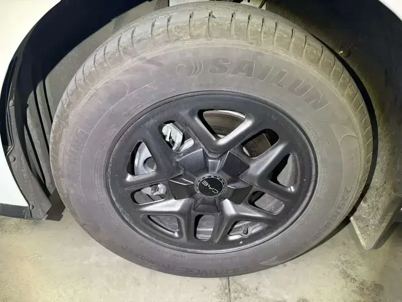2026 BYD Seal 05 с пробегом 8 700 км