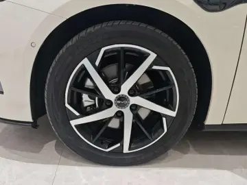 2026 BYD Seal 07 с пробегом 15 000 км