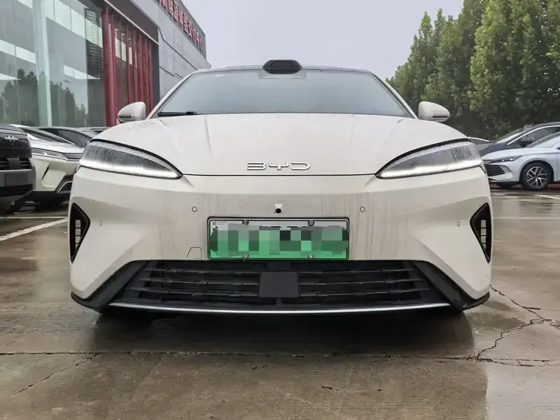2026 BYD Seal 07 с пробегом 4 500 км