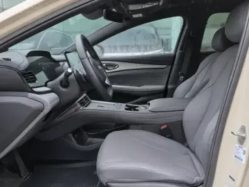 2026 BYD Seal 07 с пробегом 4 500 км