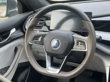 2023 BYD Qin Plus с пробегом 26 000 км