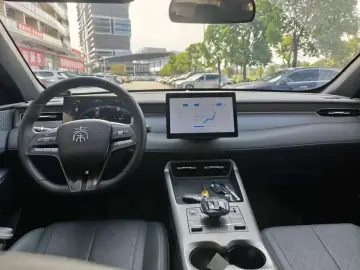 2025 BYD Qin Plus с пробегом 8 000 км