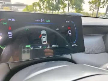 2025 BYD Qin Plus с пробегом 8 000 км