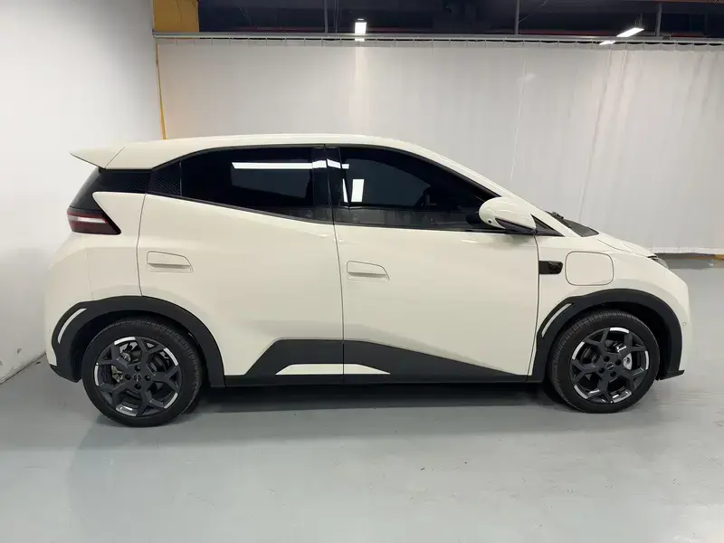 2025 BYD Seagull с пробегом 24 600 км