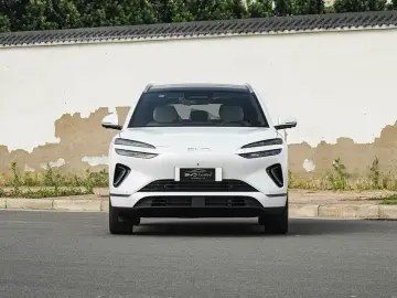 2026 BYD Sea Lion 06 с пробегом 300 км