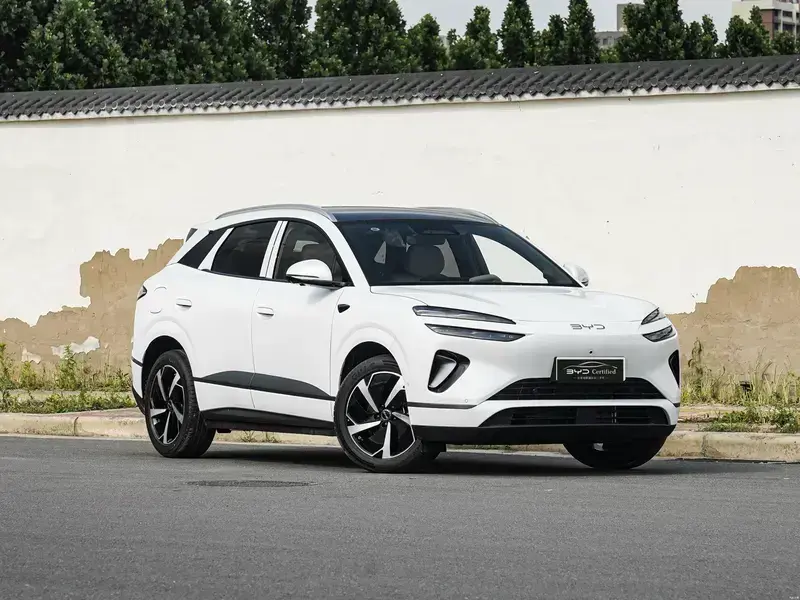 2026 BYD Sea Lion 06 с пробегом 300 км