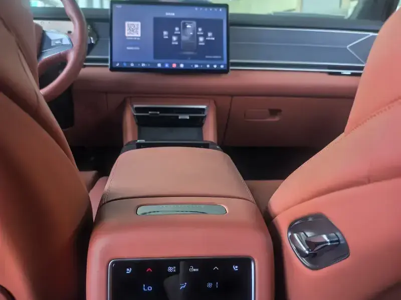 2025 BYD Tang L с пробегом 5 500 км