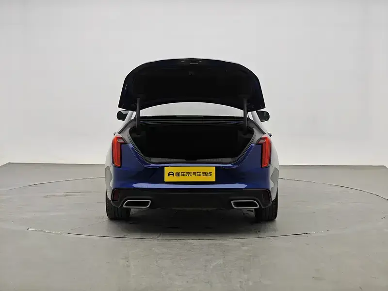2023 Cadillac CT4 с пробегом 66 000 км