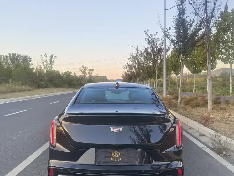 2021 Cadillac CT4 с пробегом 76 000 км