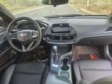 2021 Cadillac CT4 с пробегом 76 000 км