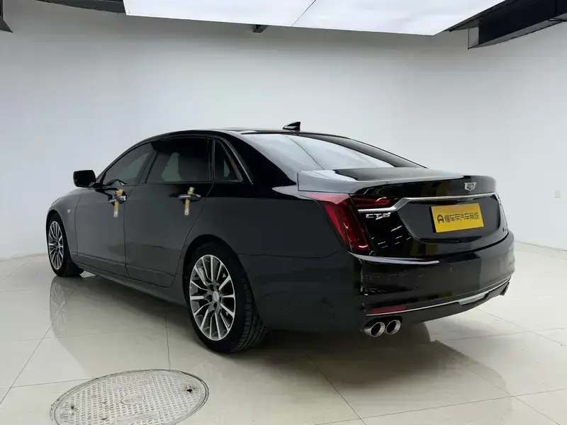 2022 Cadillac CT6 с пробегом 26 200 км