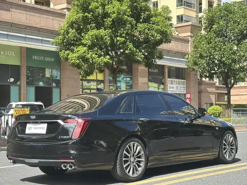 2020 Cadillac CT6 с пробегом 90 000 км