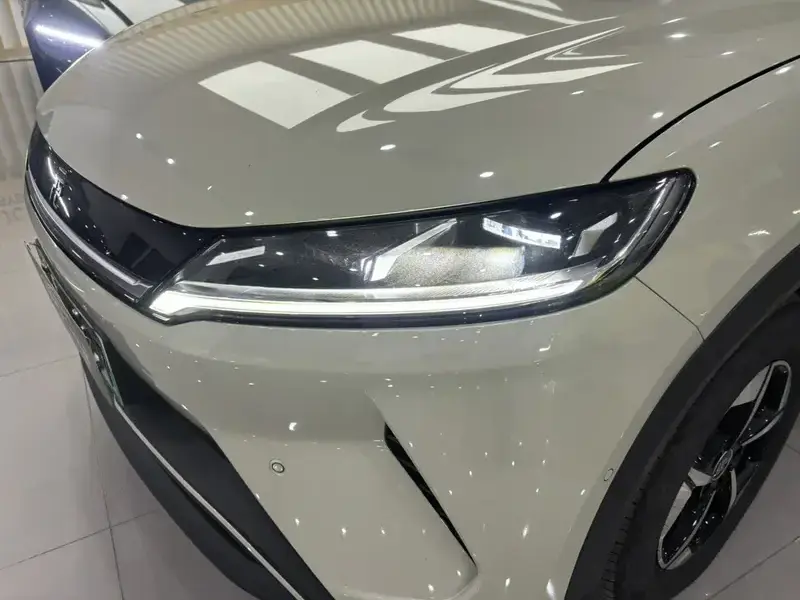 2025 BYD Yuan Up с пробегом 9 800 км