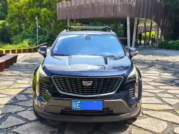 2022 Cadillac XT4 с пробегом 86 000 км
