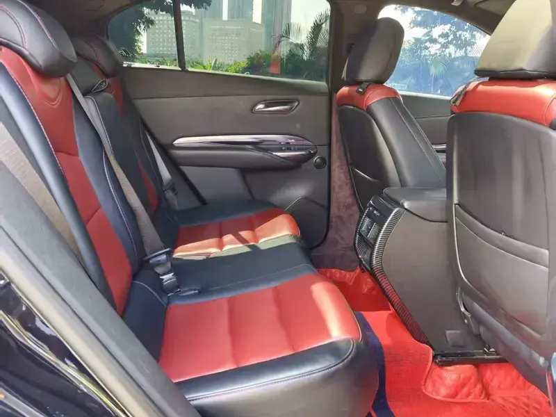 2022 Cadillac XT4 с пробегом 86 000 км