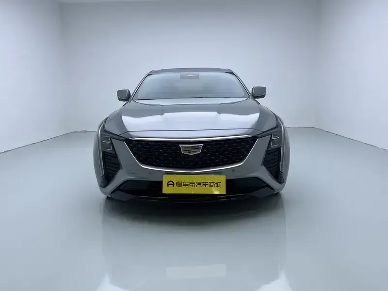 2025 Cadillac CT5 с пробегом 19 200 км