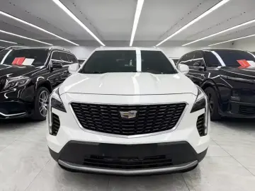 2021 Cadillac XT4 с пробегом 40 000 км