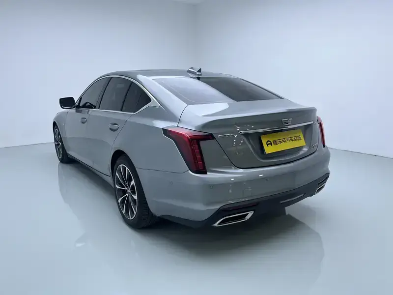 2025 Cadillac CT5 с пробегом 19 200 км