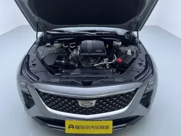 2025 Cadillac CT5 с пробегом 19 200 км
