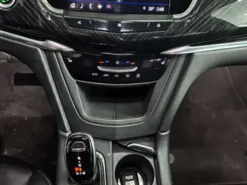 2021 Cadillac XT6 с пробегом 158 000 км