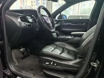 2021 Cadillac XT6 с пробегом 158 000 км