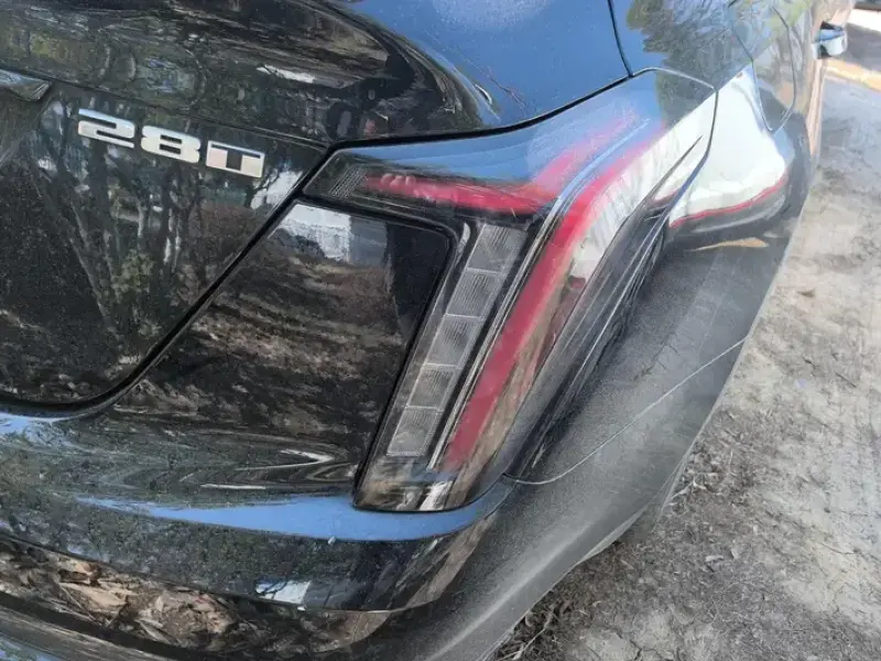 2023 Cadillac CT5 с пробегом 72 000 км