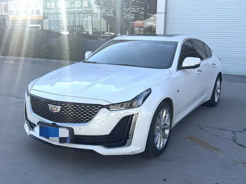 2022 Cadillac CT5 с пробегом 40 800 км