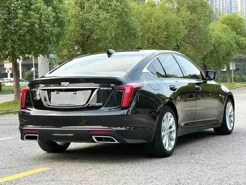2023 Cadillac CT5 с пробегом 50 000 км