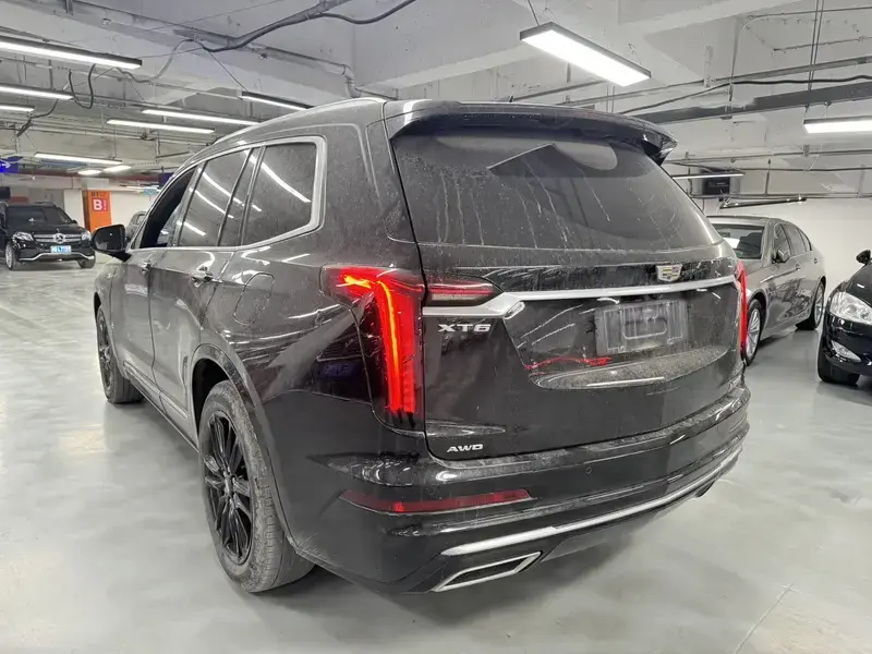 2022 Cadillac XT6 с пробегом 58 000 км