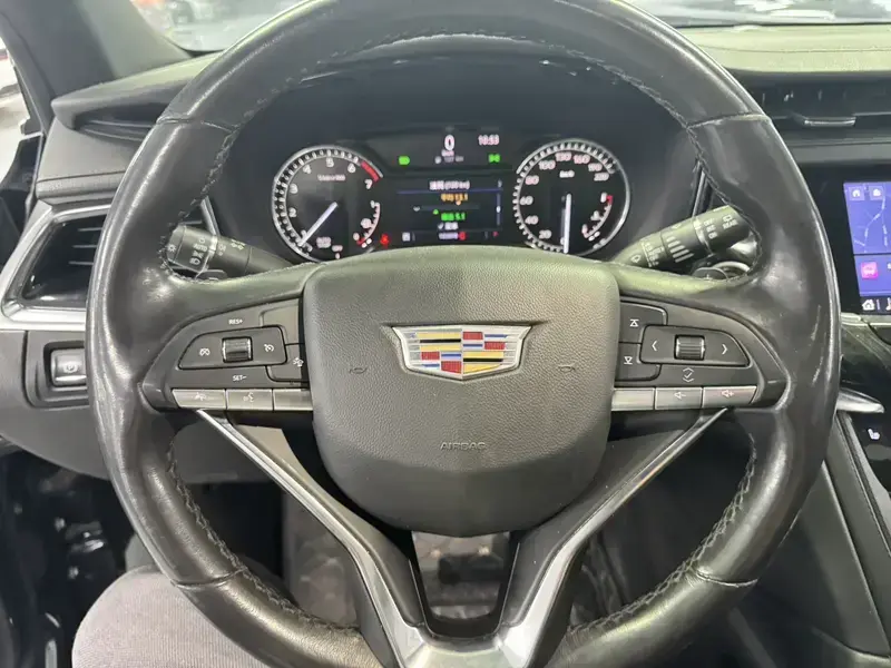 2022 Cadillac XT6 с пробегом 58 000 км