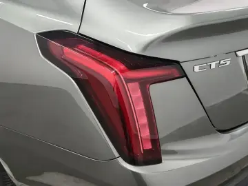 2023 Cadillac CT5 с пробегом 36 600 км