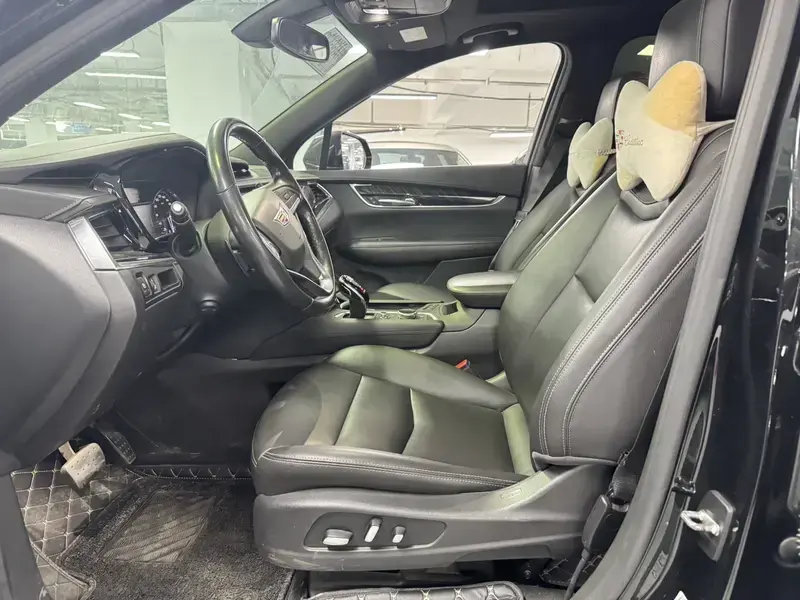 2022 Cadillac XT6 с пробегом 58 000 км
