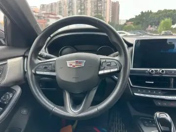 2021 Cadillac CT5 с пробегом 77 000 км
