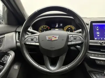 2020 Cadillac CT5 с пробегом 93 800 км