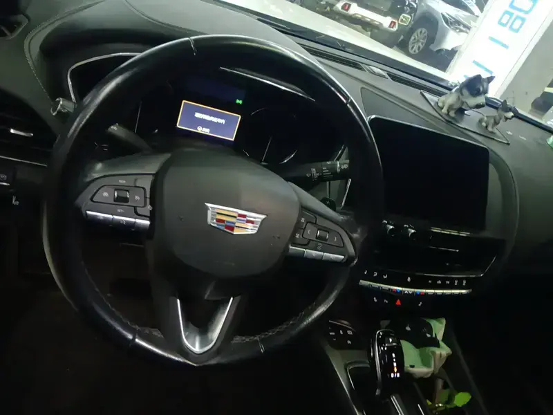 2020 Cadillac CT5 с пробегом 89 000 км