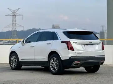 2020 Cadillac XT5 с пробегом 60 000 км